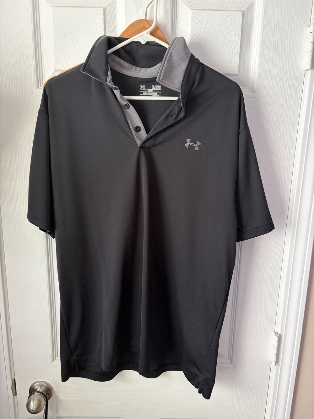 Under Armour Men’s Black & Gray Polo Shirt